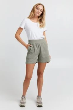 OXMO Hosen Regular Shorts Wim Frauen Grün -OXMO Verkaufs-Shop 00e1aadc185614d940697ed02618fa4b