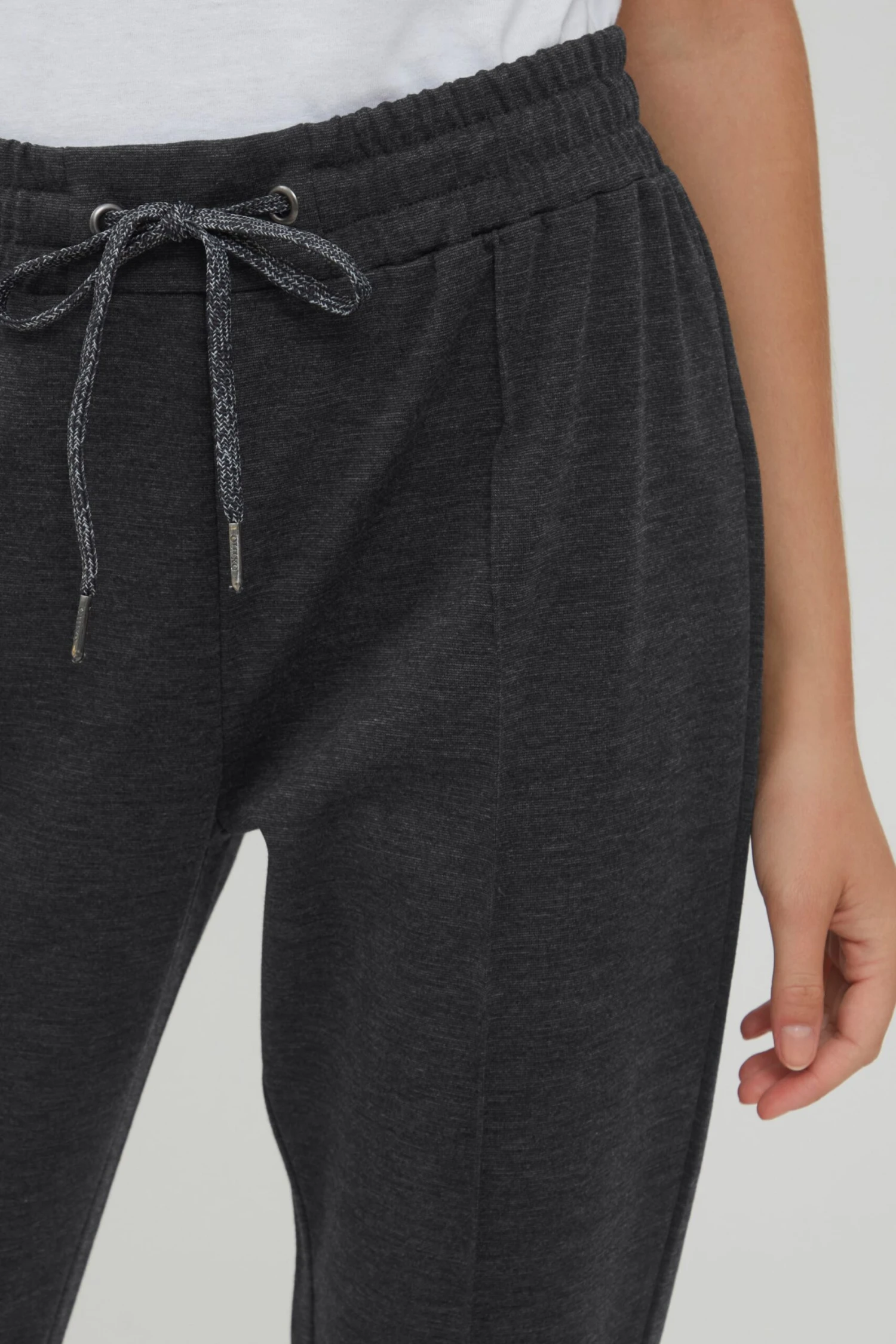 OXMO Stoffhosen Regular Stoffhose Frauen Dunkelgrau 5 OXMO Stoffhosen Regular Stoffhose Frauen Dunkelgrau – Bild 5