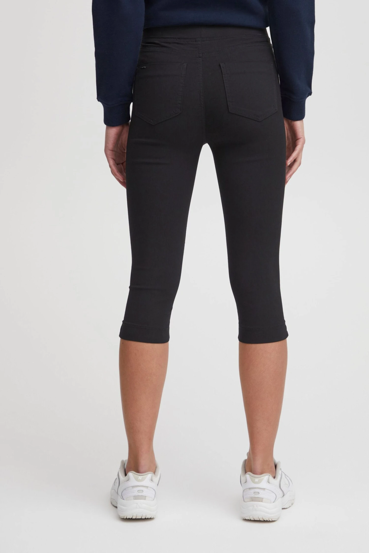 OXMO 3/4 Hosen Skinny Hose Keana Frauen Schwarz 3 OXMO 3/4 Hosen Skinny Hose Keana Frauen Schwarz – Bild 3