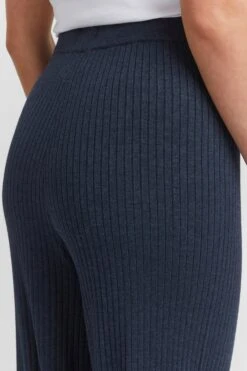 OXMO Stoffhosen Wide Leg Stoffhose Rie Frauen Dunkelblau -OXMO Verkaufs-Shop 2539be37ecc2f171cb260cbb47d2157d