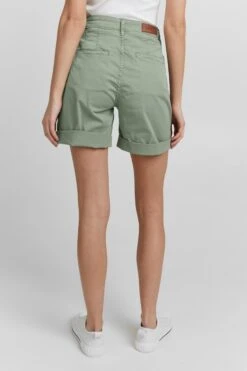 OXMO Shorts Regular Hose Charline Frauen Grün -OXMO Verkaufs-Shop 33a8c7ca2293ae1f1130d251c41ead03