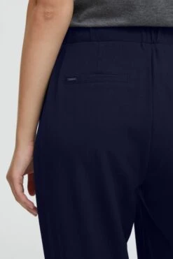 OXMO Stoffhosen Regular Jogginghose Dovi Frauen Dunkelblau 11 OXMO Stoffhosen Regular Jogginghose Dovi Frauen Dunkelblau -OXMO Verkaufs-Shop 3d72ef60153db18d38485e50c7852498