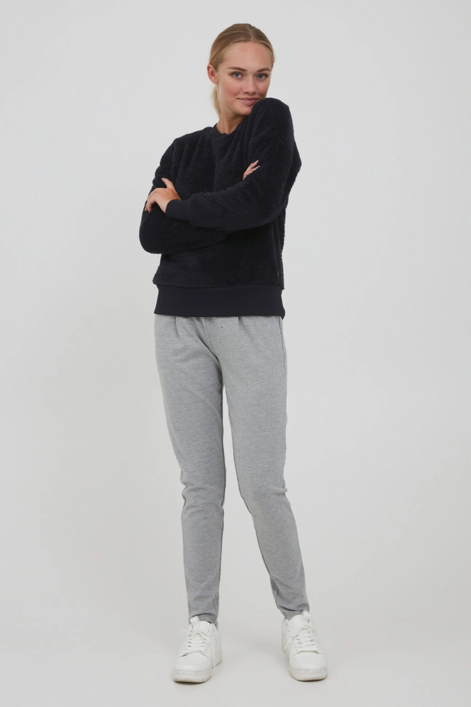 OXMO Pullover Rundhalspullover ANNICA Frauen Dunkelblau 3 OXMO Pullover Rundhalspullover ANNICA Frauen Dunkelblau – Bild 3