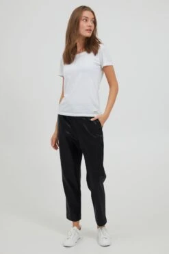 OXMO Stoffhosen Regular Jogger Pants Paulia Frauen Schwarz -OXMO Verkaufs-Shop 49e9142956773f6e4a4626f489ac1210
