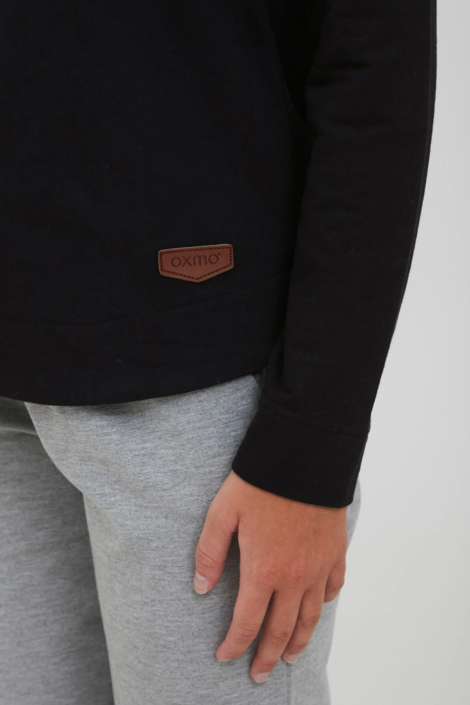 OXMO Sweatjacken Kapuzensweatjacke Wanda Frauen Schwarz 6 OXMO Sweatjacken Kapuzensweatjacke Wanda Frauen Schwarz – Bild 6