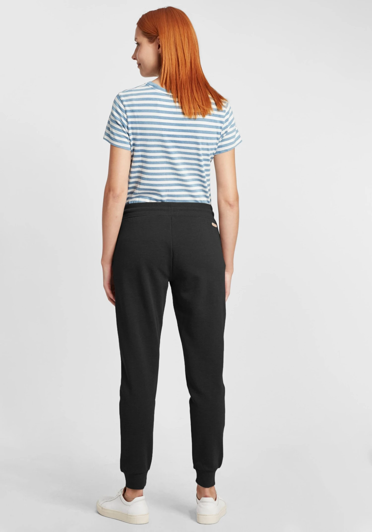 OXMO Jogginghosen Loosefit Sweathose POLAH Frauen Schwarz 3 OXMO Jogginghosen Loosefit Sweathose POLAH Frauen Schwarz – Bild 3