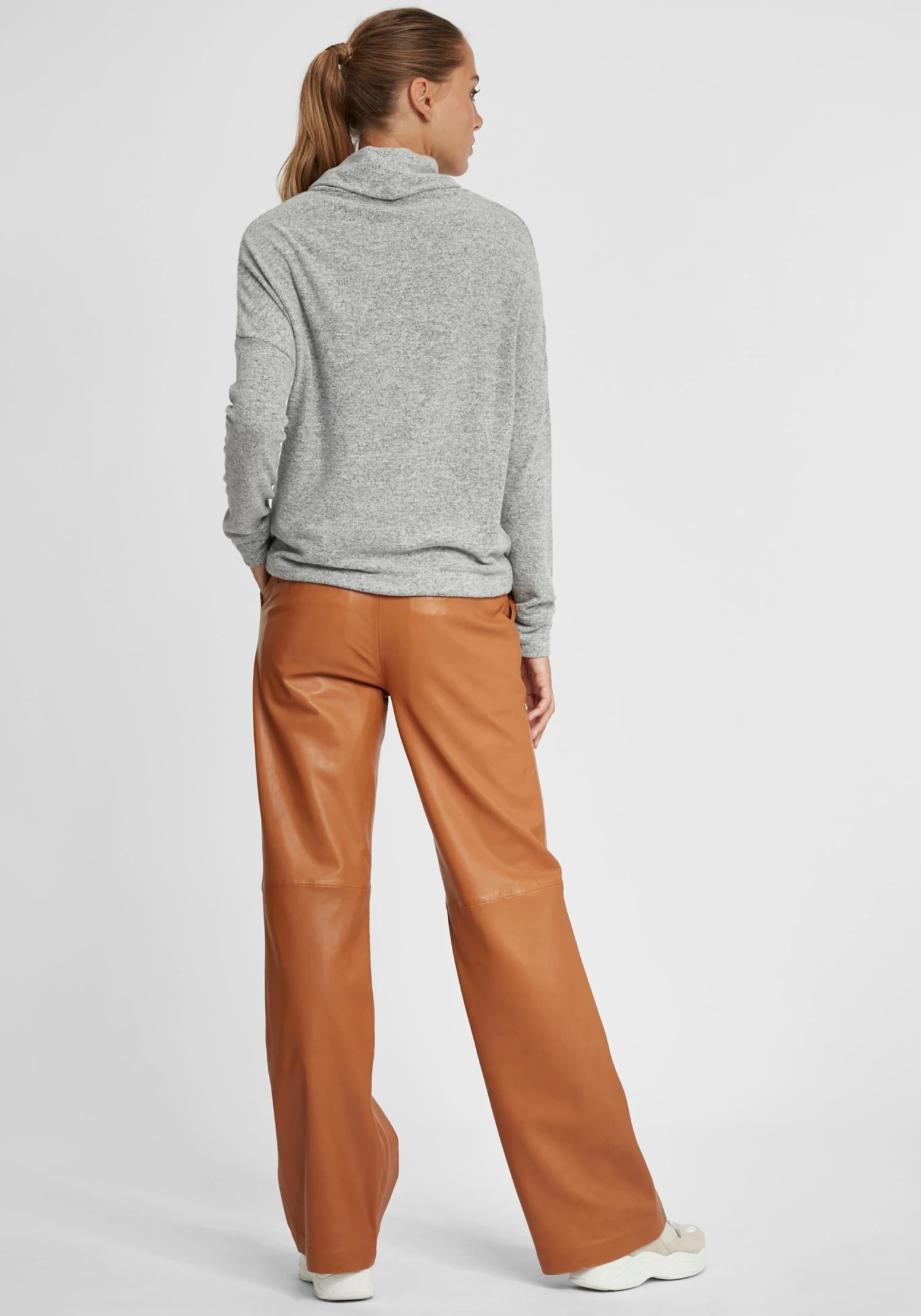 OXMO Pullover Hoodie Belma Frauen Grau 4 OXMO Pullover Hoodie Belma Frauen Grau – Bild 4