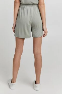 OXMO Hosen Loosefit Shorts BJÖRK Frauen Grün -OXMO Verkaufs-Shop 59d3a0a46b881ce5f009f657c605e177
