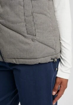 OXMO Westen Weste Nennja Frauen Beige -OXMO Verkaufs-Shop 5b3ab5b47ed430e337a1cb6e59191d53