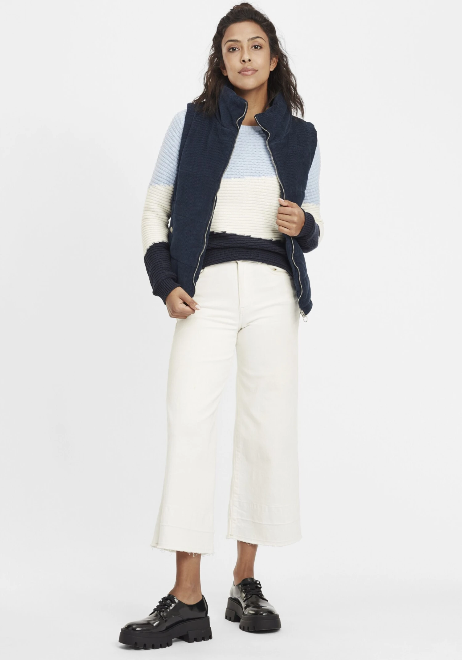 OXMO Westen Weste Videma Frauen Blau 3 OXMO Westen Weste Videma Frauen Blau – Bild 3