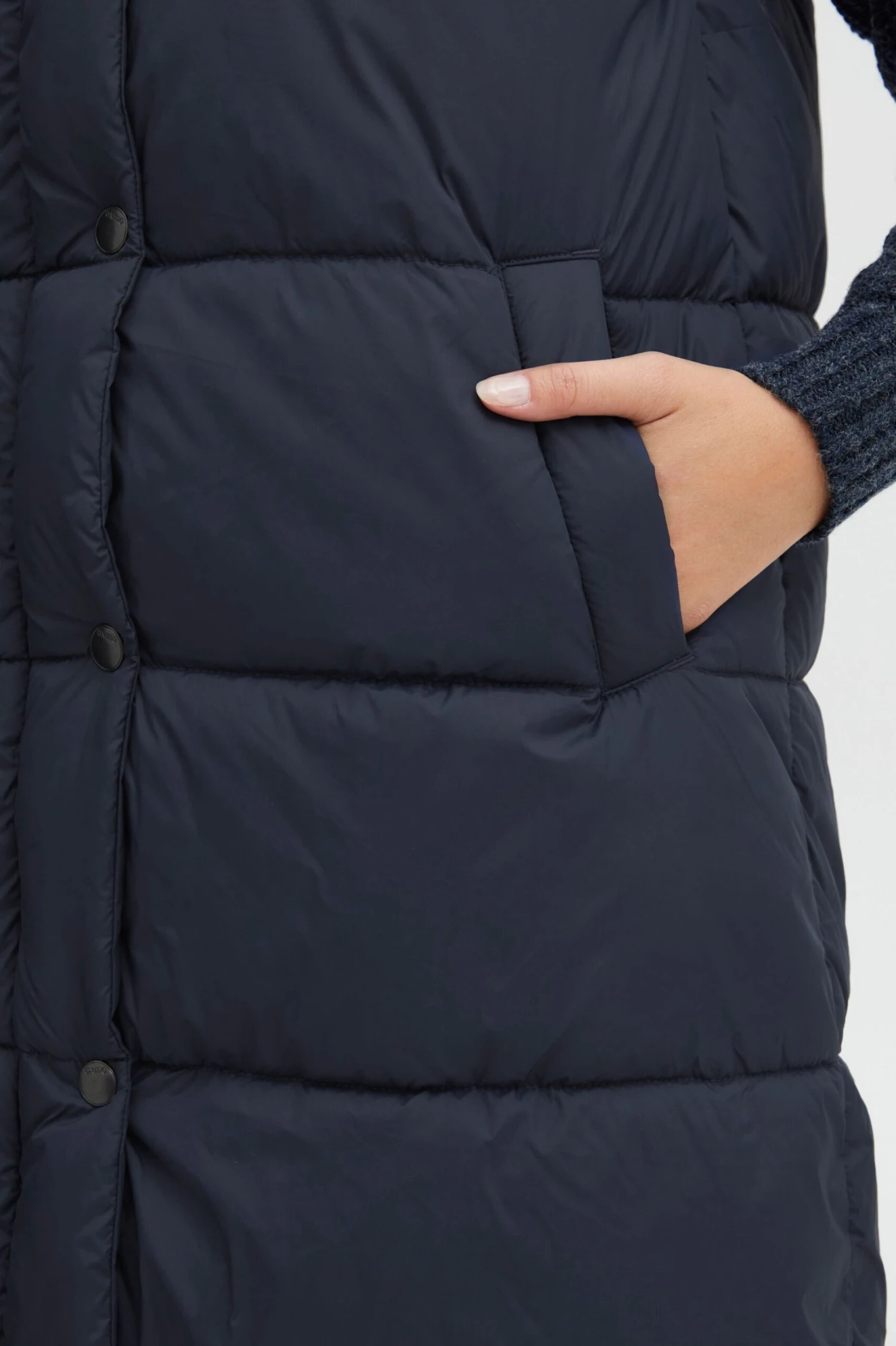 OXMO Westen Steppweste Bodani Frauen Blaumeliert 6 OXMO Westen Steppweste Bodani Frauen Blaumeliert – Bild 6