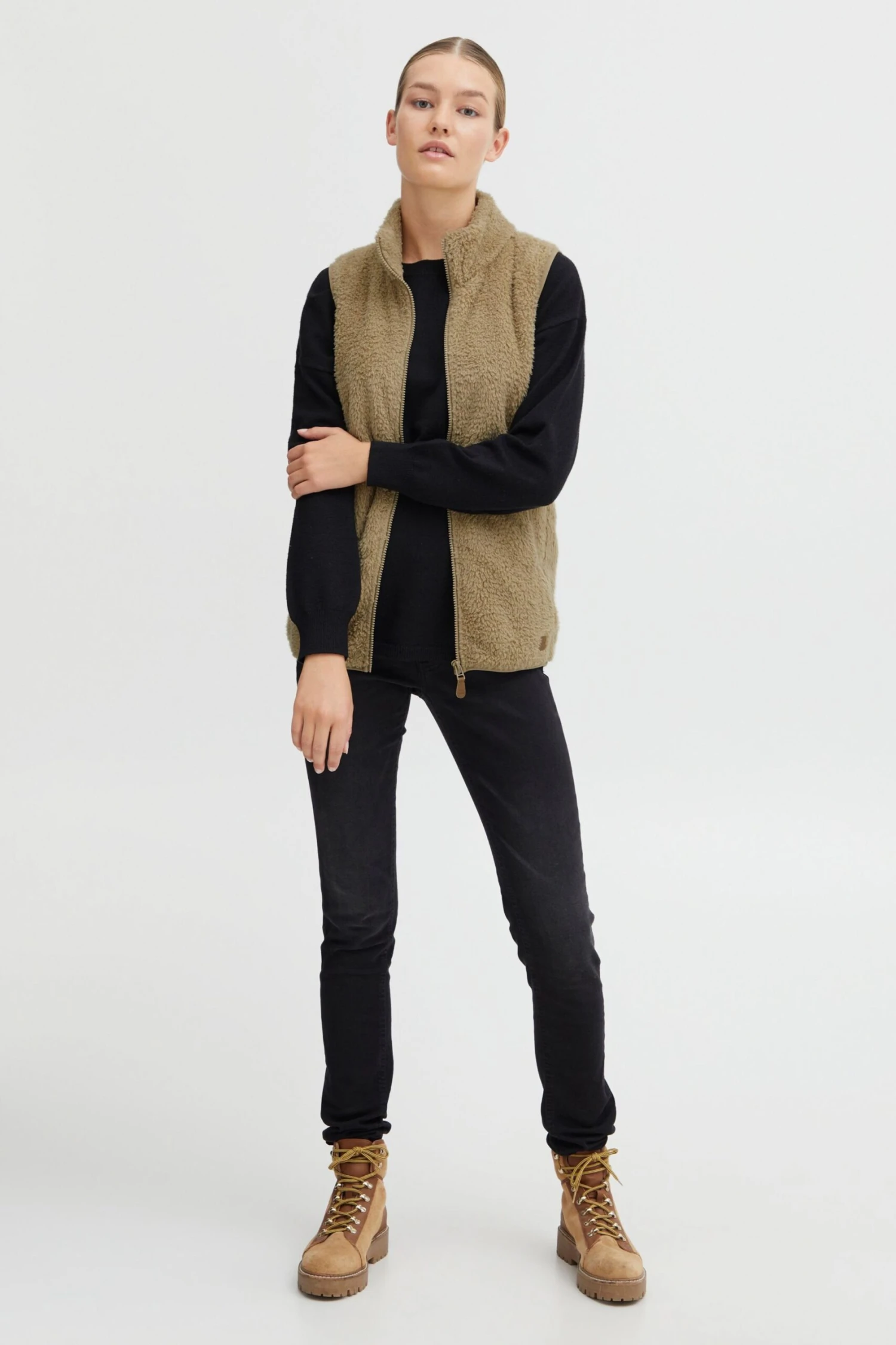 OXMO Westen Sweatweste Theri Frauen Sand 5 OXMO Westen Sweatweste Theri Frauen Sand – Bild 5