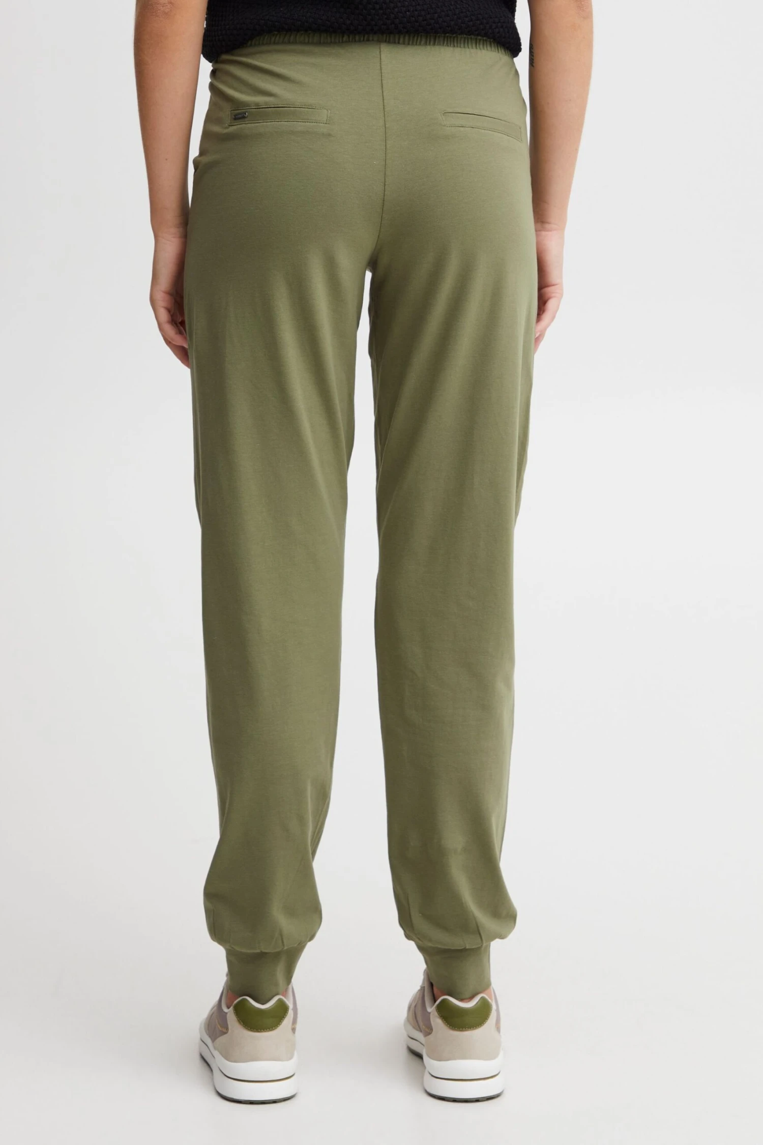 OXMO Stoffhosen Tapered Hose Oxodette Frauen Oliv 3 OXMO Stoffhosen Tapered Hose Oxodette Frauen Oliv – Bild 3