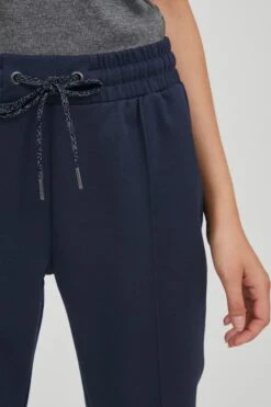 OXMO Stoffhosen Regular Stoffhose Frauen Schwarz -OXMO Verkaufs-Shop 772ff869ce3c91c4ecf2a3a6b66f189a