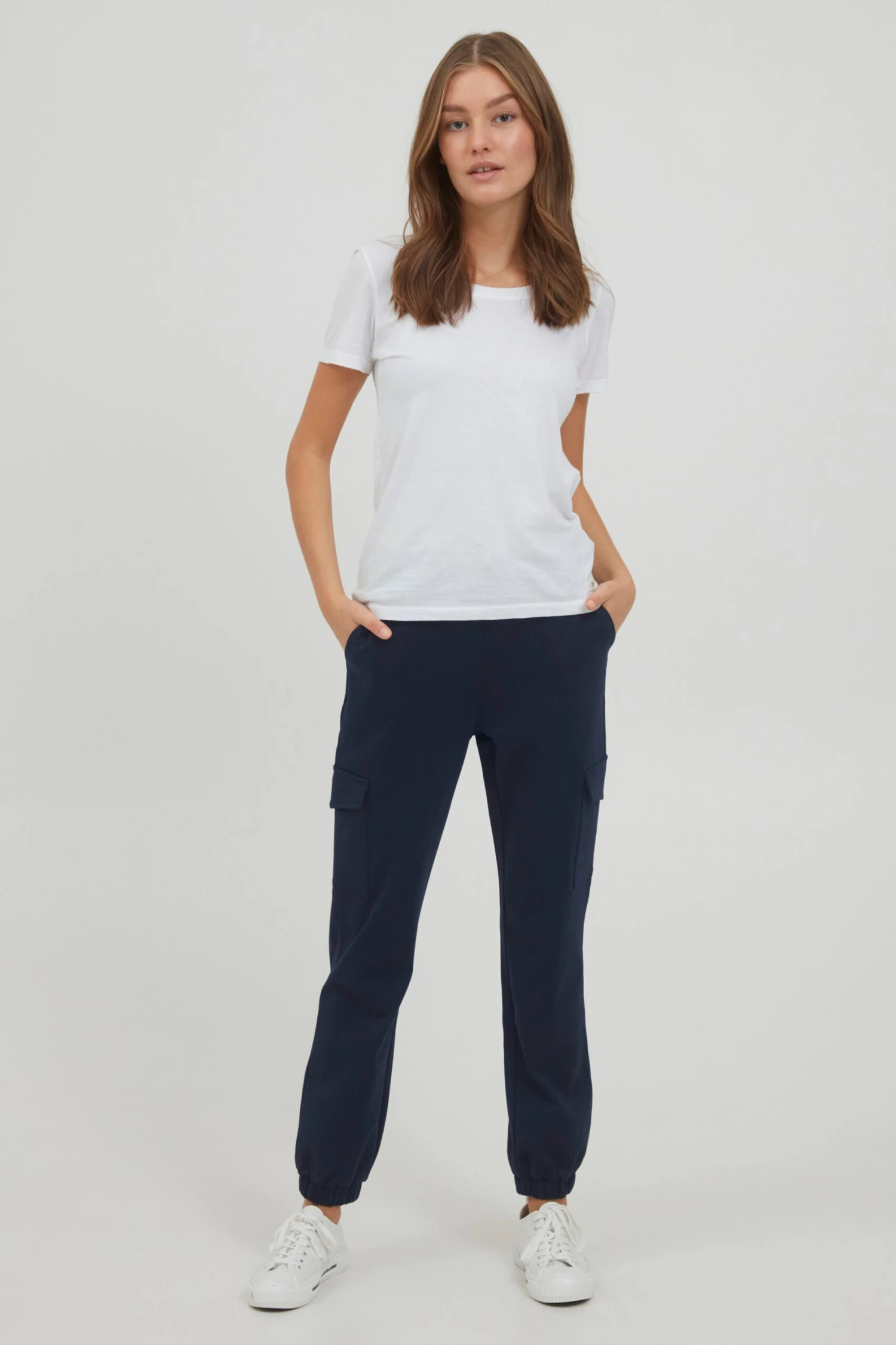 OXMO Cargohosen Loosefit Cargohose Henni Frauen Schwarz 3 OXMO Cargohosen Loosefit Cargohose Henni Frauen Schwarz – Bild 3