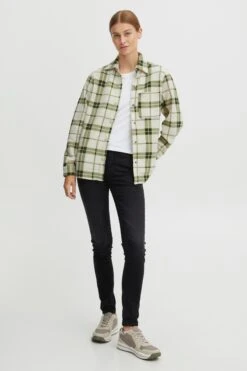 OXMO Übergangsjacken Übergangsjacke Chia Frauen Grün -OXMO Verkaufs-Shop 867c5d02b9622305639d1b43b1b6a004