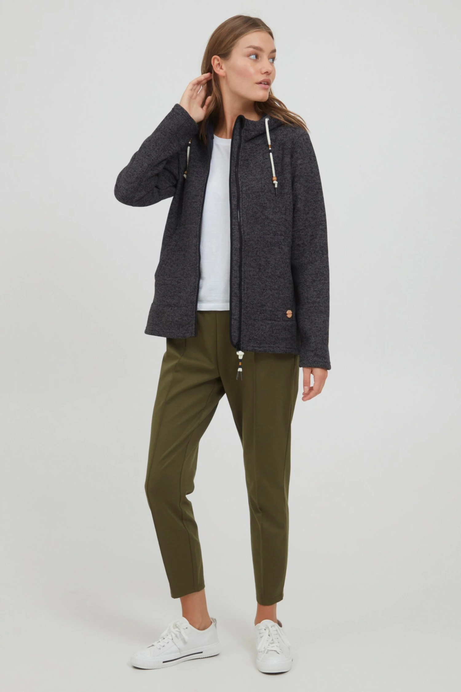 OXMO Outdoorjacken Fleecejacke FIA Frauen Schwarz 3 OXMO Outdoorjacken Fleecejacke FIA Frauen Schwarz – Bild 3