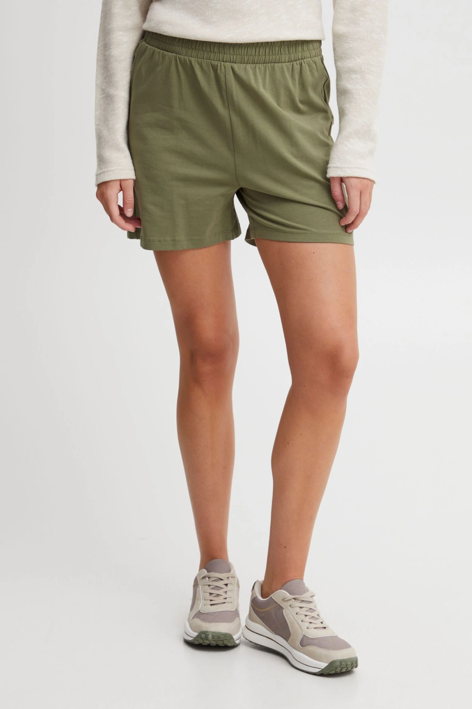 OXMO Hosen Regular Shorts Oxodine Frauen Khaki 2 OXMO Hosen Regular Shorts Oxodine Frauen Khaki – Bild 2