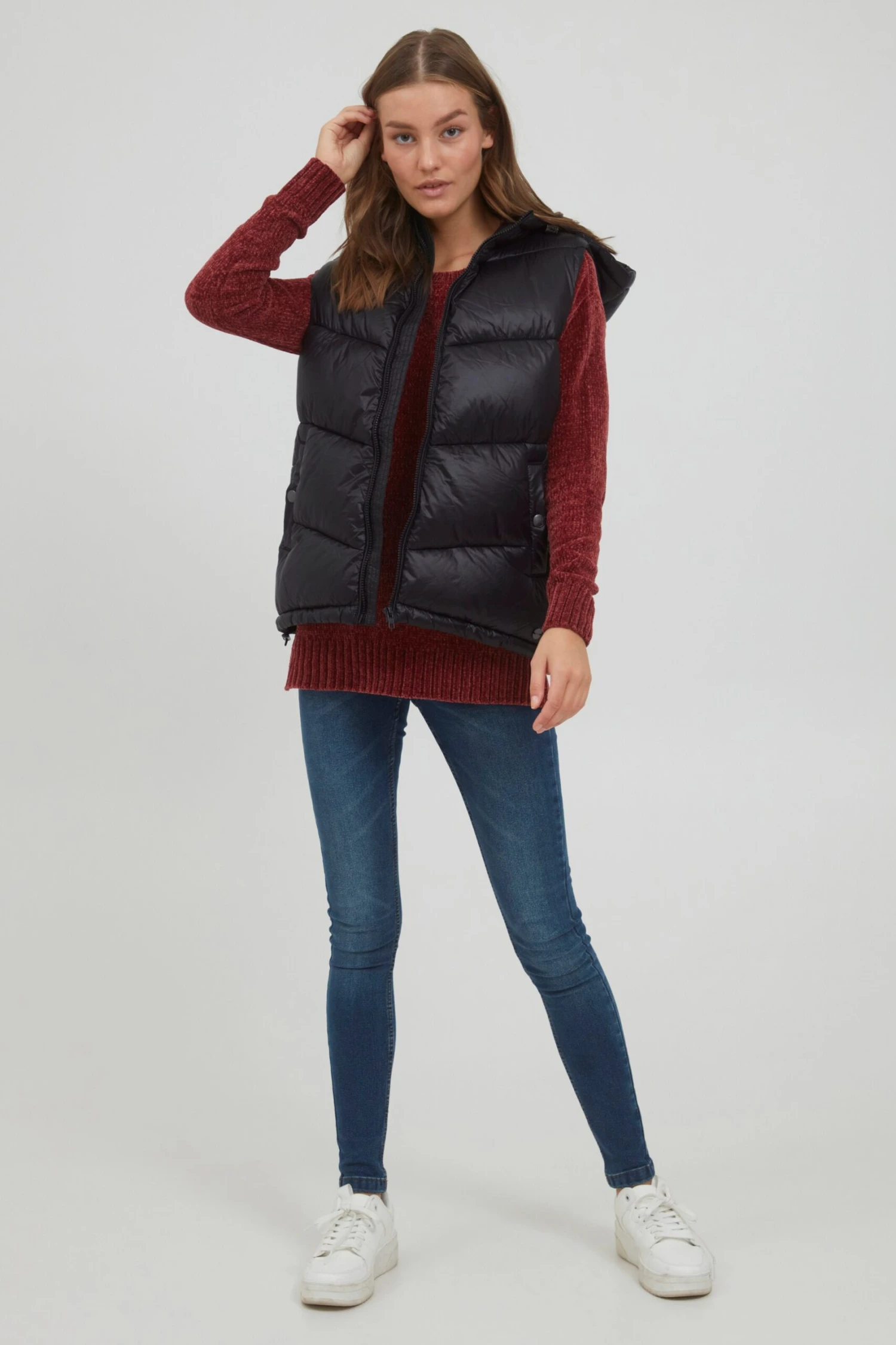 OXMO Westen Steppweste TABITA Frauen Schwarz 3 OXMO Westen Steppweste TABITA Frauen Schwarz – Bild 3