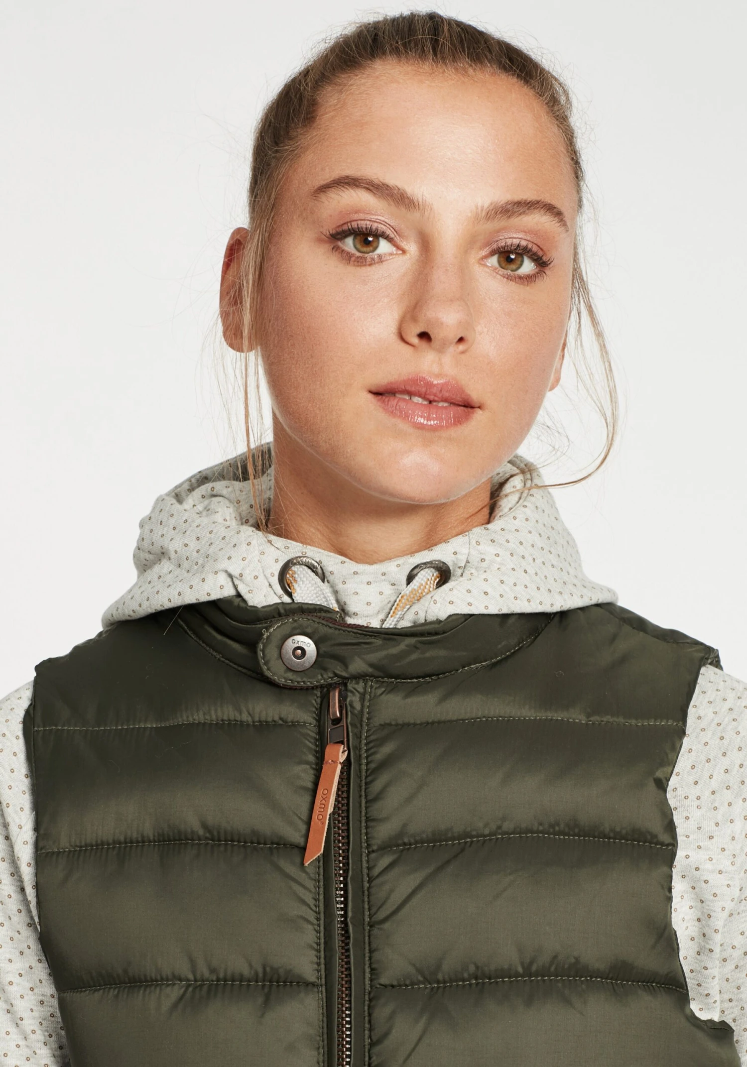 OXMO Westen Steppweste Camilla Frauen Grün 5 OXMO Westen Steppweste Camilla Frauen Grün – Bild 5