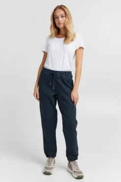 OXMO Jogginghosen Loosefit Jogger Frauen Schwarz -OXMO Verkaufs-Shop a670523abcac9a05eb0dbe25e03f8d6a