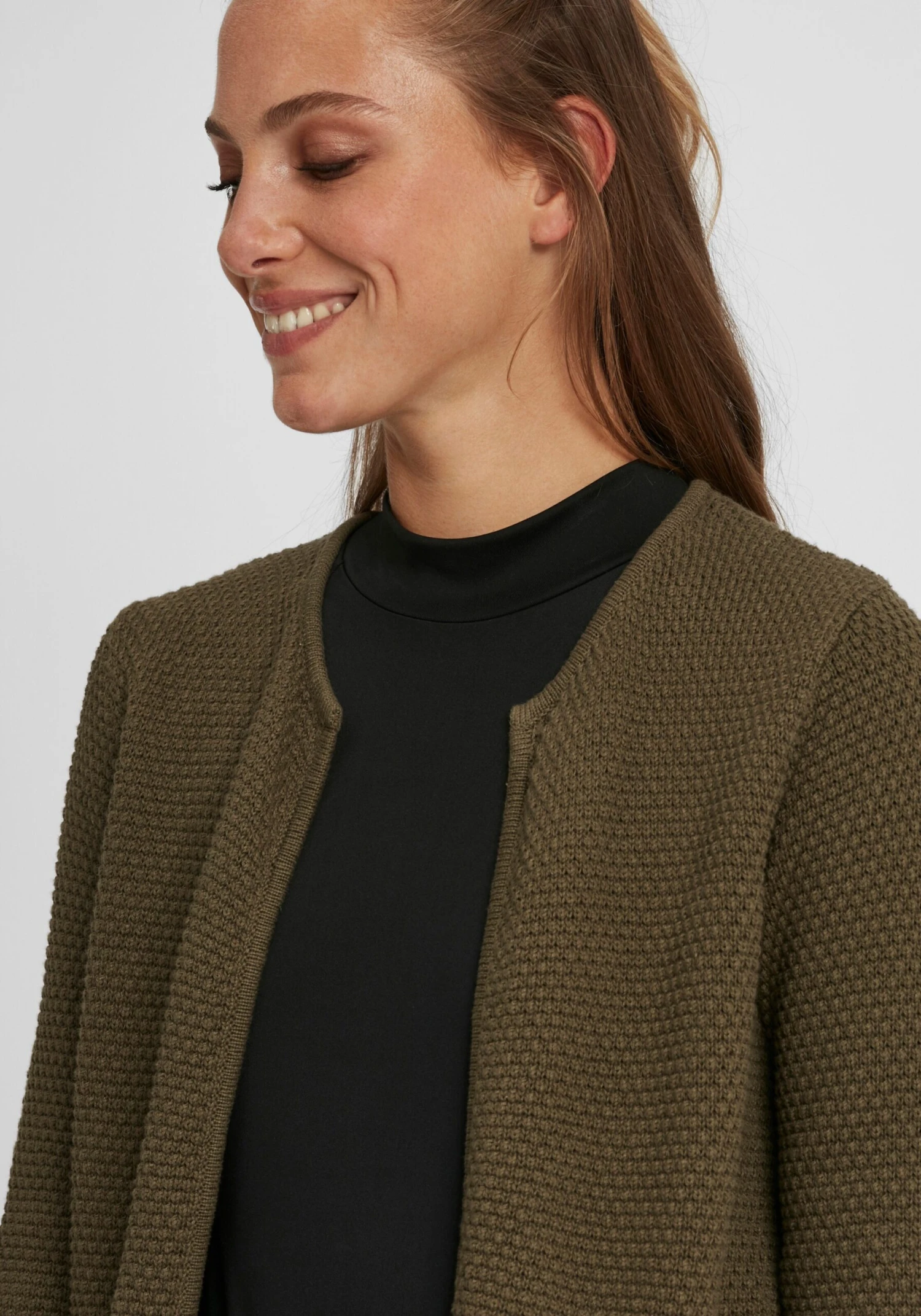 OXMO Strickjacken Strickjacke Hilda Frauen Grün 5 OXMO Strickjacken Strickjacke Hilda Frauen Grün – Bild 5