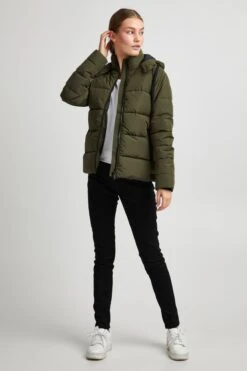 OXMO Winterjacken Übergangsjacke Sofina Frauen Oliv -OXMO Verkaufs-Shop a9a81813486850291efd5d5e94aa2dc7