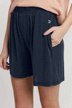 OXMO Hosen Loosefit Shorts BJÖRK Frauen Schwarz 10 OXMO Hosen Loosefit Shorts BJÖRK Frauen Schwarz -OXMO Verkaufs-Shop b6db37fb21b44a59416d439af379f79b