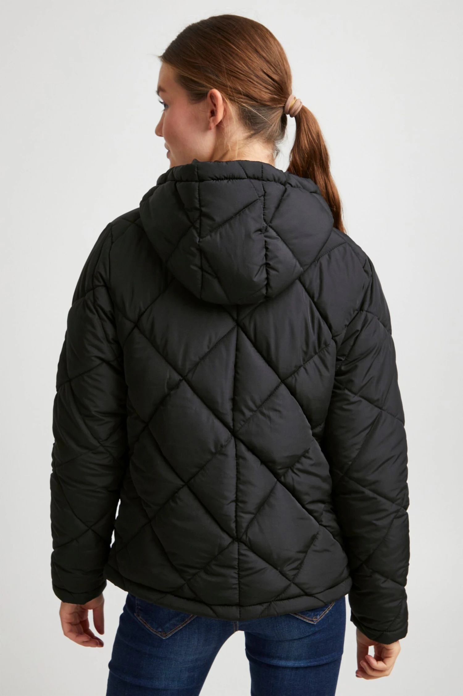 OXMO Übergangsjacken Übergangsjacke Stacie Frauen Schwarz 4 OXMO Übergangsjacken Übergangsjacke Stacie Frauen Schwarz – Bild 4