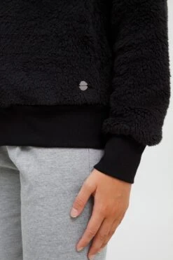 OXMO Übergangsjacken Bomberjacke ANNEKA Frauen Schwarz -OXMO Verkaufs-Shop bf705da7f0e21714dad14753ae60d1b7