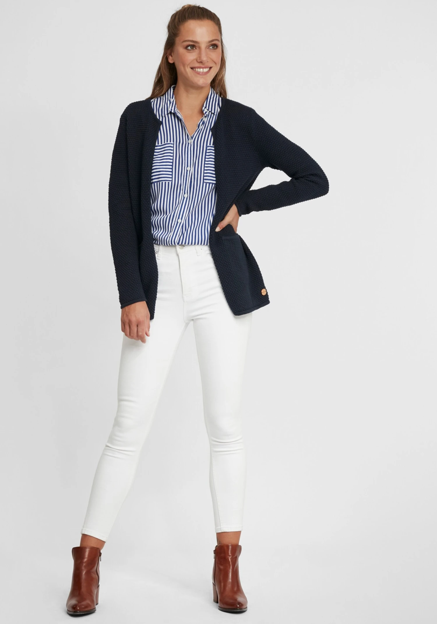 OXMO Strickjacken Strickjacke Hilda Frauen Schwarz 3 OXMO Strickjacken Strickjacke Hilda Frauen Schwarz – Bild 3