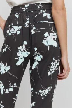 OXMO Stoffhosen Loosefit Stoffhose Elida Frauen Schwarz -OXMO Verkaufs-Shop c663dd8087e9582583b6d55b37ea5ee7