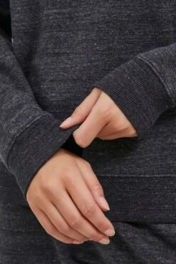 OXMO Sweatshirts Rundhalspullover HELLA Frauen Schwarz 11 OXMO Sweatshirts Rundhalspullover HELLA Frauen Schwarz -OXMO Verkaufs-Shop c9cb5023c4f92dbd37278a74cac50af9