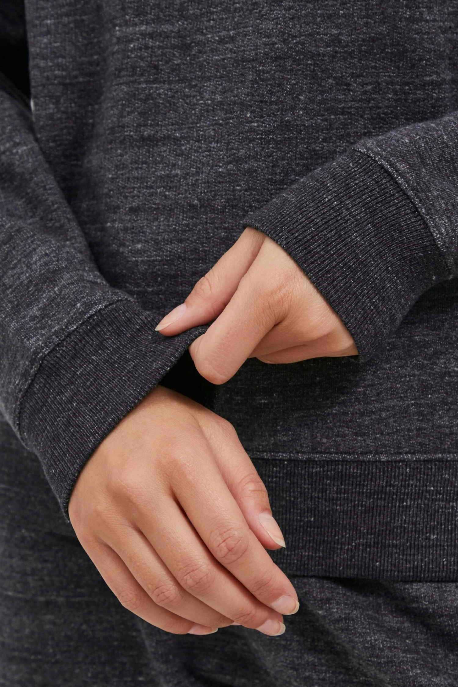 OXMO Sweatshirts Rundhalspullover HELLA Frauen Schwarz 6 OXMO Sweatshirts Rundhalspullover HELLA Frauen Schwarz – Bild 6