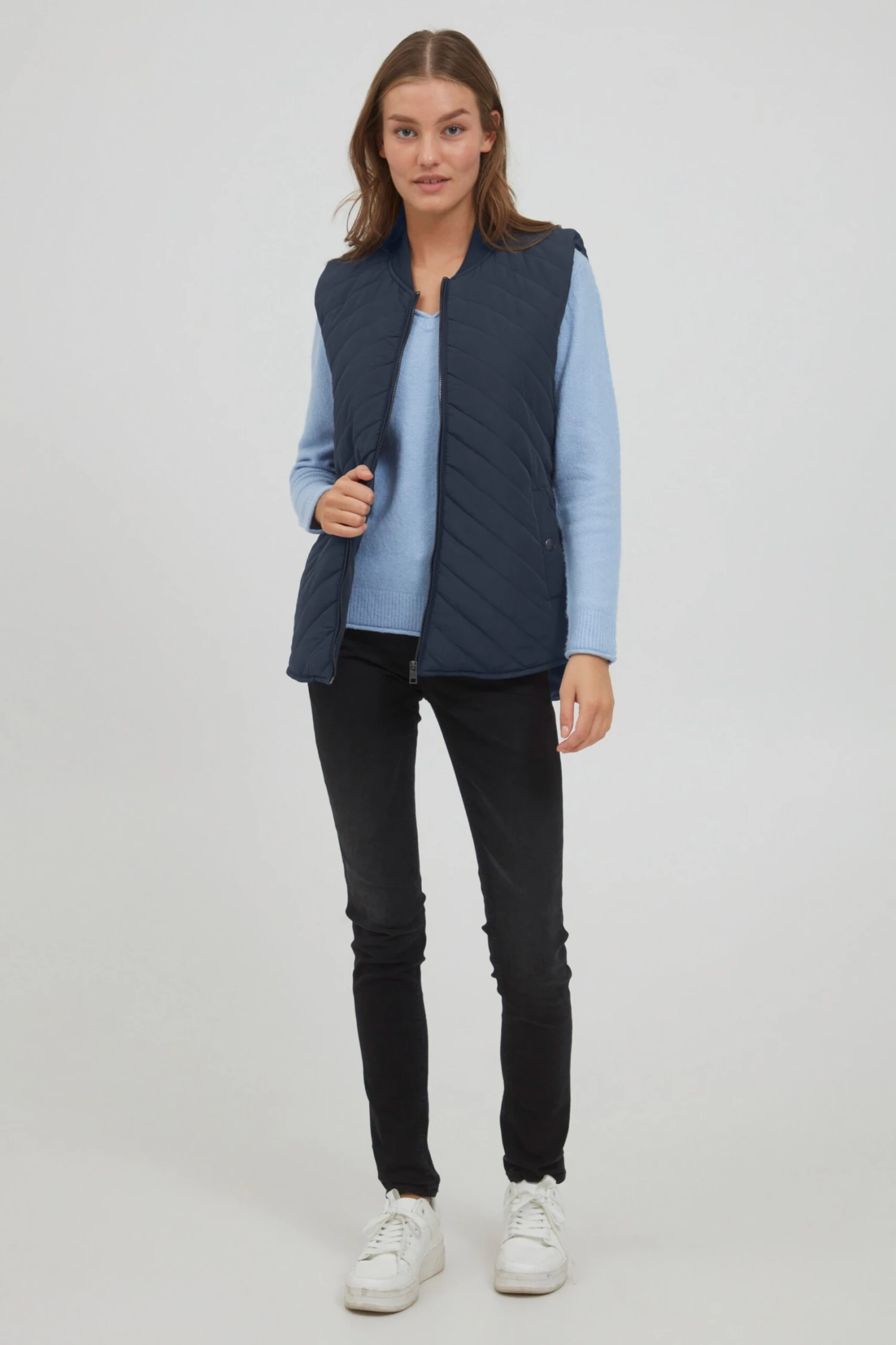 OXMO Westen Steppweste Macy Frauen Schwarz 3 OXMO Westen Steppweste Macy Frauen Schwarz – Bild 3