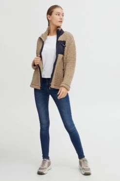 OXMO Outdoorjacken Fleecejacke Frauen Beige -OXMO Verkaufs-Shop d432b0c098898804b675189b8ae57cec