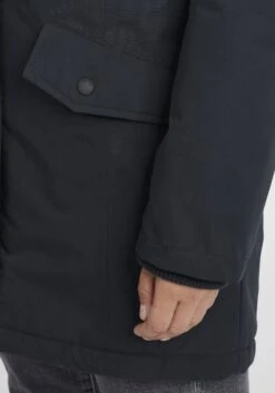 OXMO Jacken Parka Tamila Frauen Schwarz -OXMO Verkaufs-Shop d92e49e7c4133a8e08a16cf7f9d36ca1