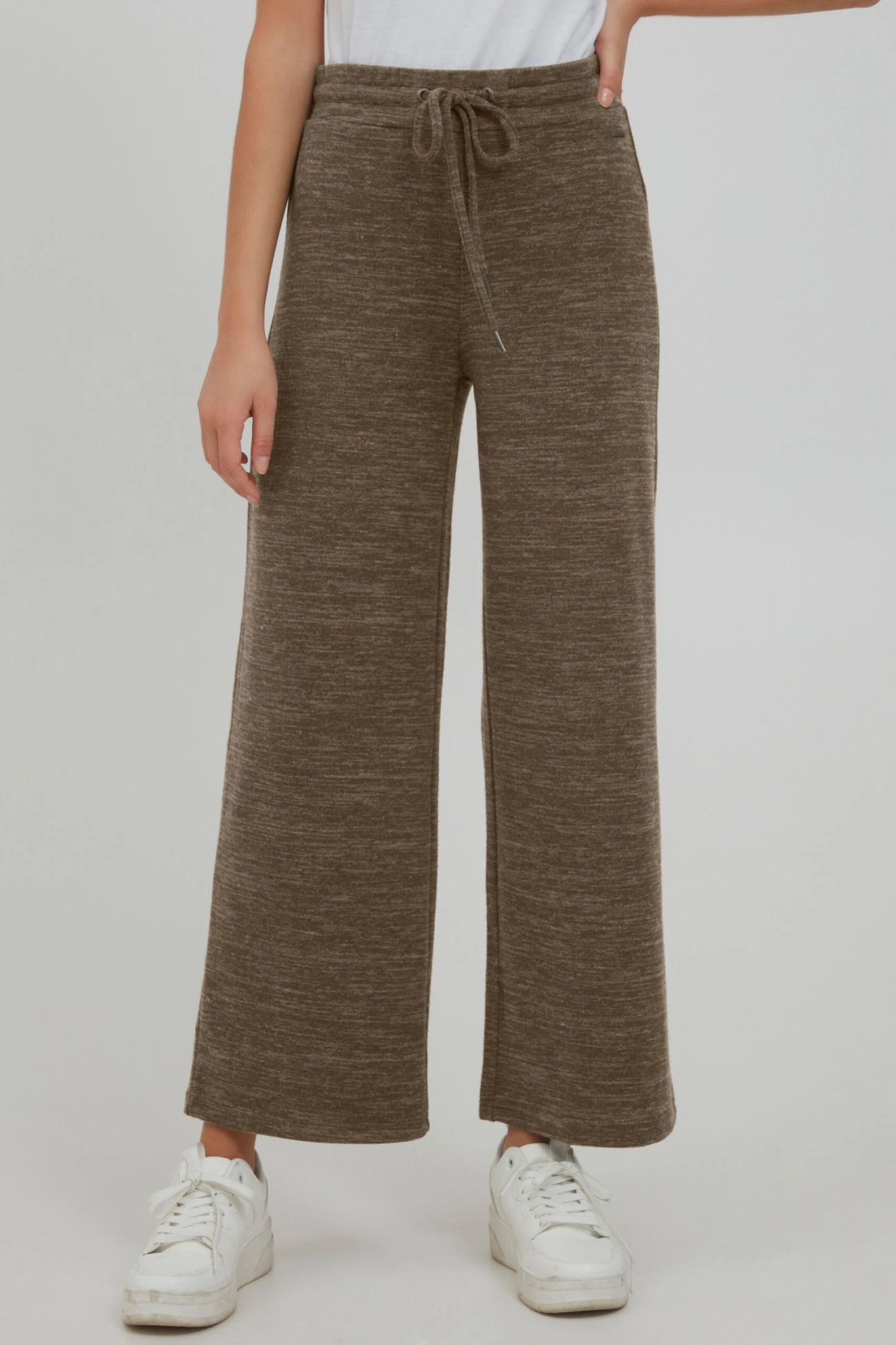 OXMO Stoffhosen Loosefit Sweathose BERENICE Frauen Dunkelgrün 2 OXMO Stoffhosen Loosefit Sweathose BERENICE Frauen Dunkelgrün – Bild 2