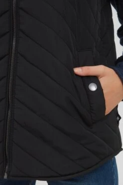 OXMO Westen Steppweste Macy Frauen Schwarz 11 OXMO Westen Steppweste Macy Frauen Schwarz -OXMO Verkaufs-Shop efe7ab70e55a2e3b0670ba190b8874c8