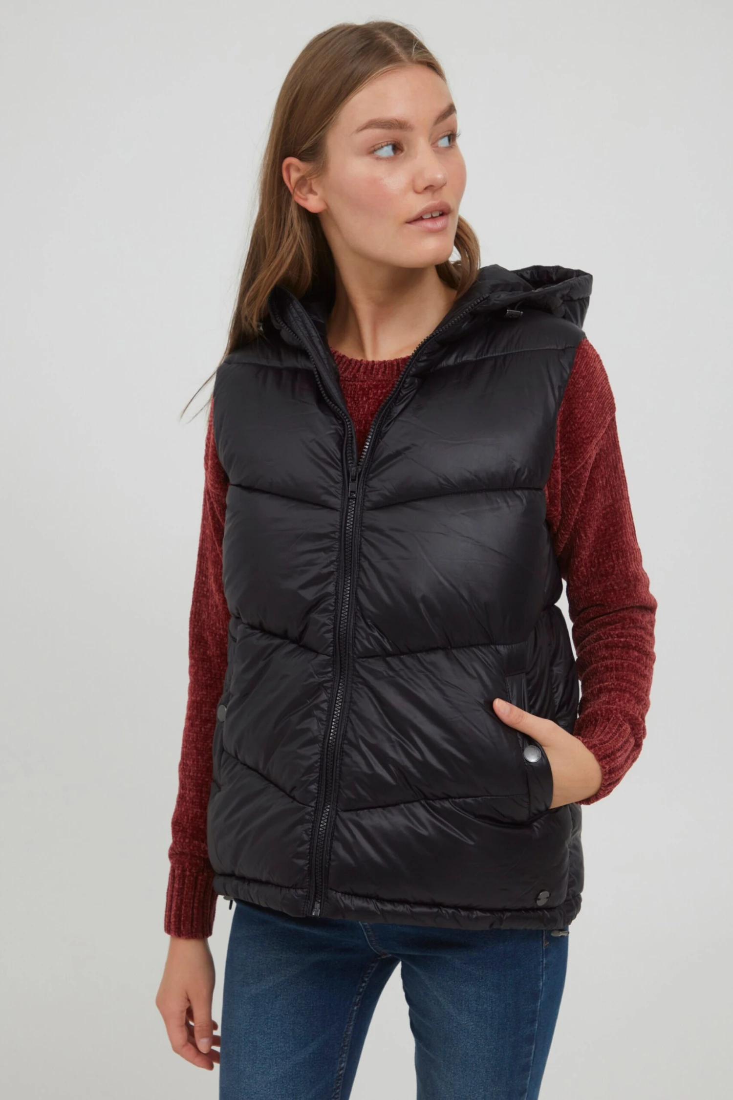 OXMO Westen Steppweste TABITA Frauen Schwarz 2 OXMO Westen Steppweste TABITA Frauen Schwarz – Bild 2