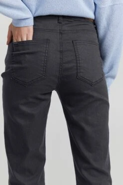 OXMO Shorts Slimfit Hose Frauen Schwarz -OXMO Verkaufs-Shop f5fd44f7bf0c07d5849cadebd85de163