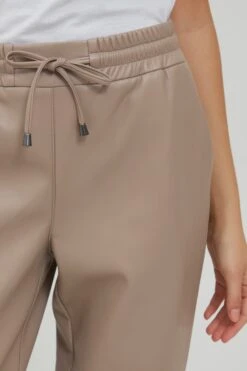 OXMO Stoffhosen Regular Jogger Pants PAULIA Frauen Beige -OXMO Verkaufs-Shop fbf822346fc0a058774d569087c3cc7e